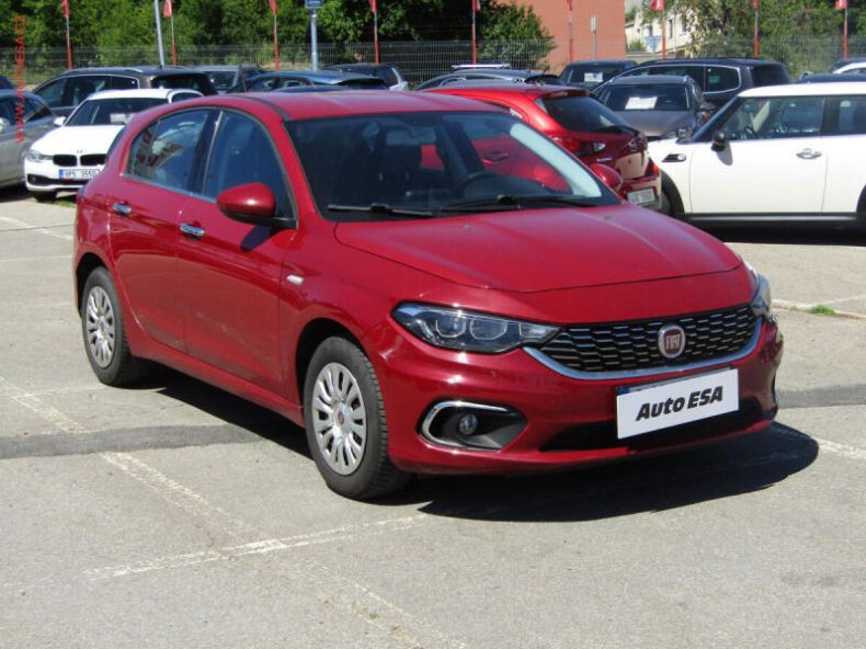 Fiat Tipo - hlavní fotka