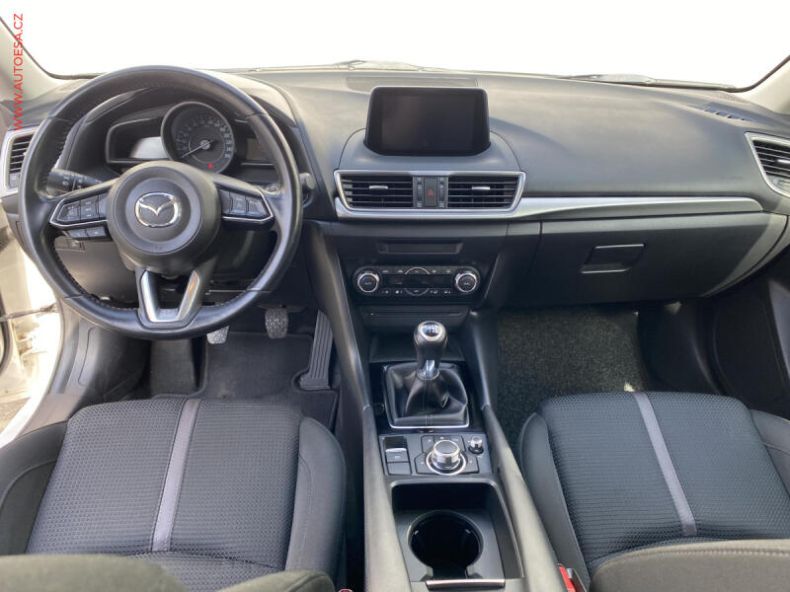 Mazda 3 - hlavní fotka