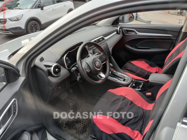 MG ZS - hlavní fotka