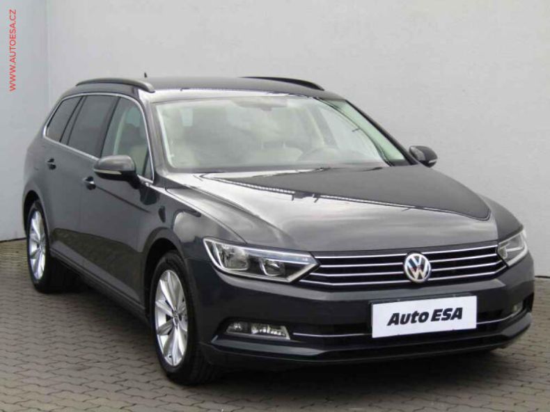 Volkswagen Passat - hlavní foto