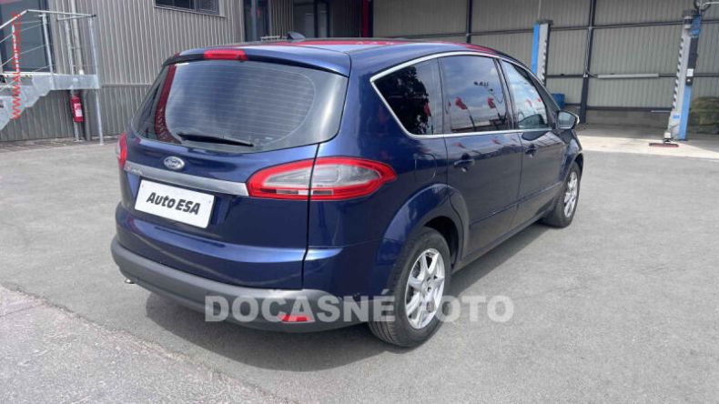 Ford S-MAX - hlavní fotka