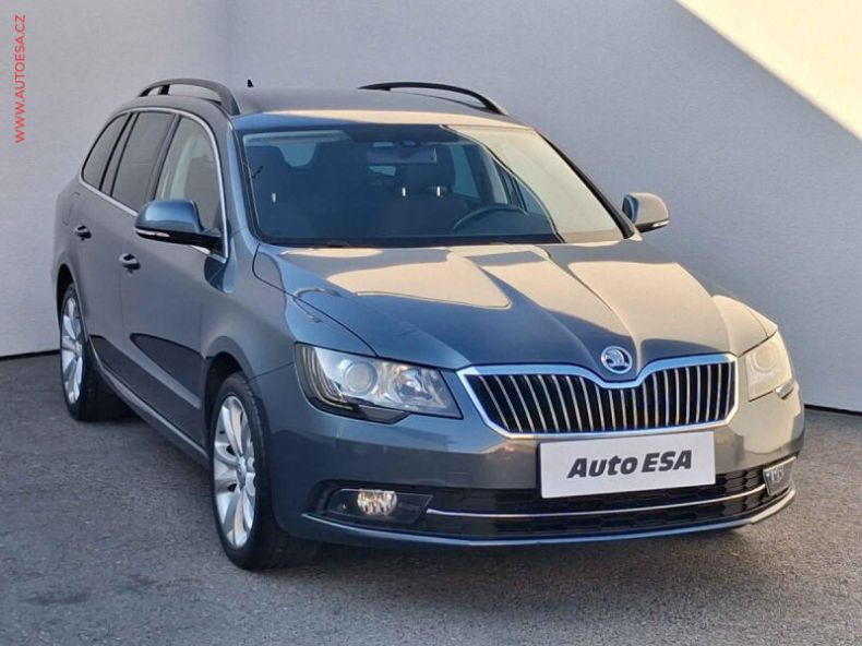 Škoda Superb - hlavní foto