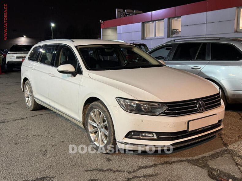 Volkswagen Passat - hlavní foto