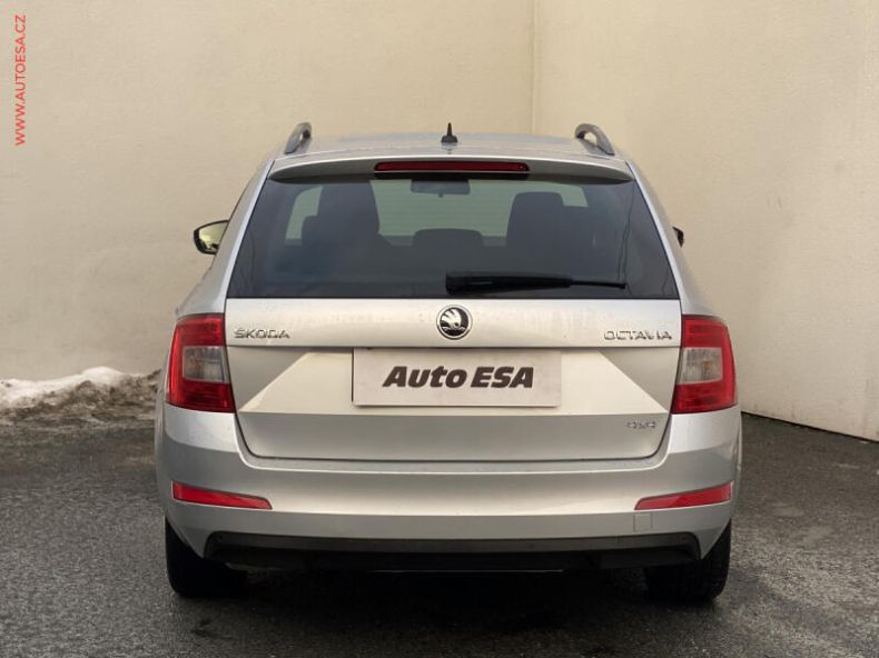 Škoda Octavia - hlavní fotka
