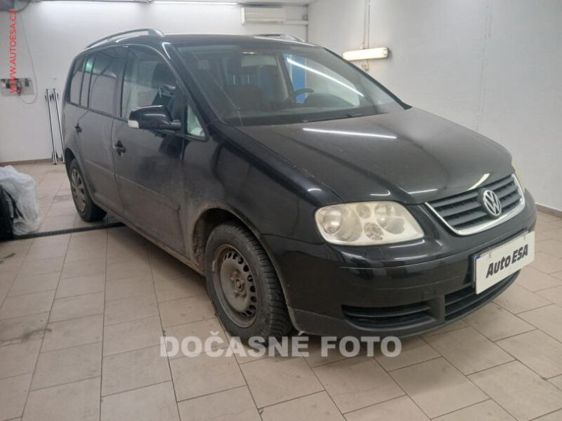 Volkswagen Touran - hlavní foto