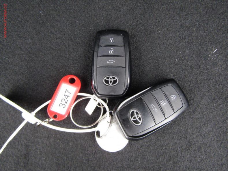 Toyota Yaris - hlavní fotka