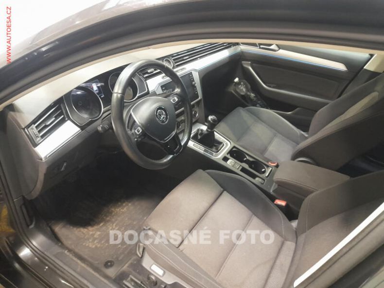 Volkswagen Passat - hlavní fotka