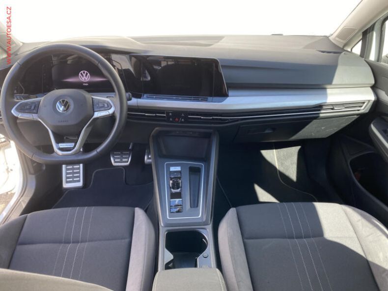 Volkswagen Golf - hlavní fotka
