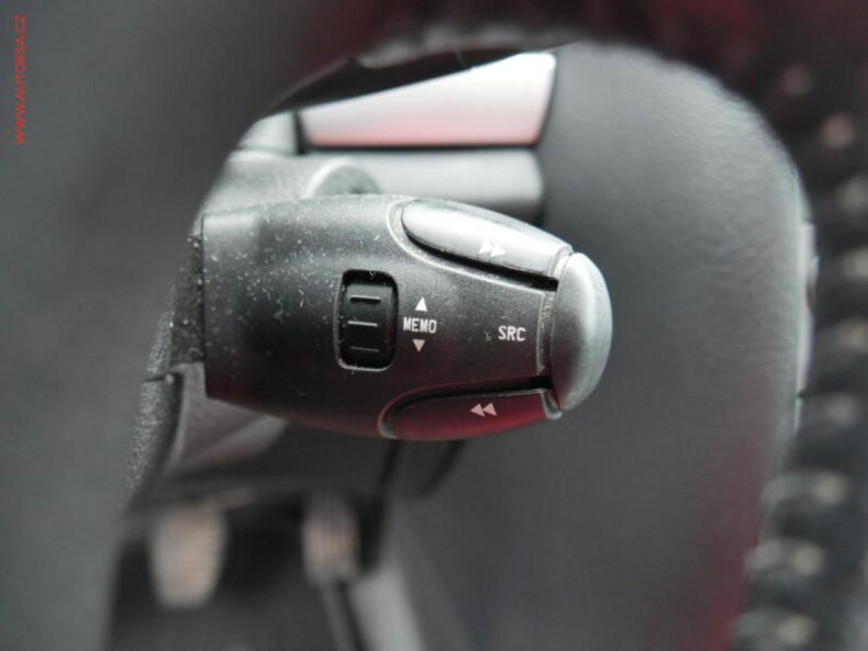 Peugeot 407 - hlavní fotka