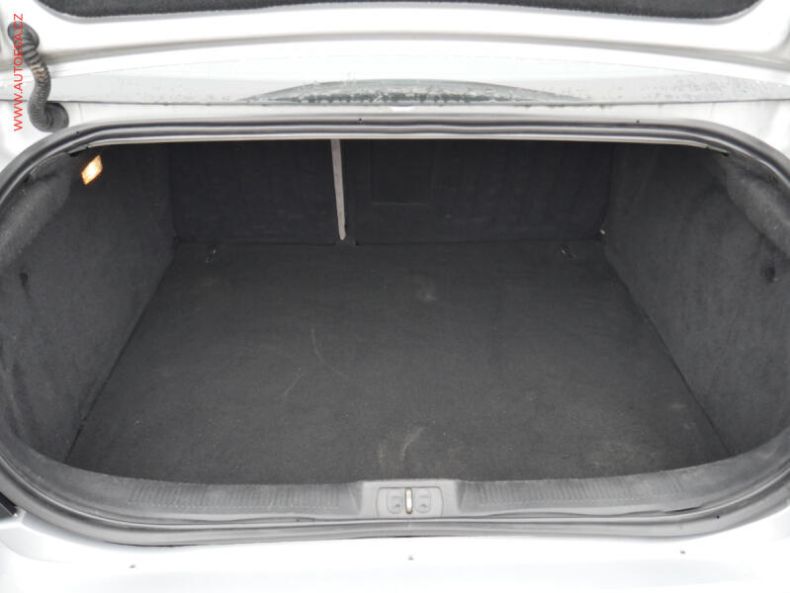 Peugeot 407 - hlavní fotka