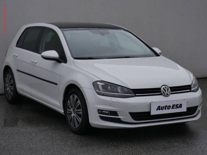 Volkswagen Golf - hlavní foto
