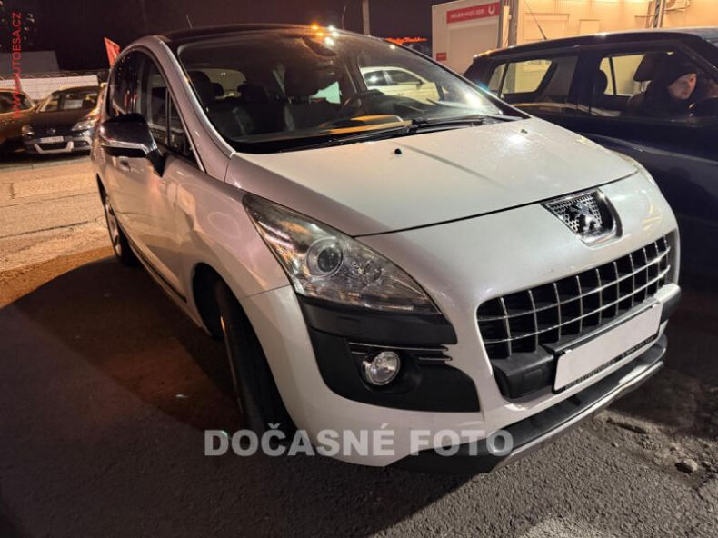Peugeot 3008 - hlavní foto