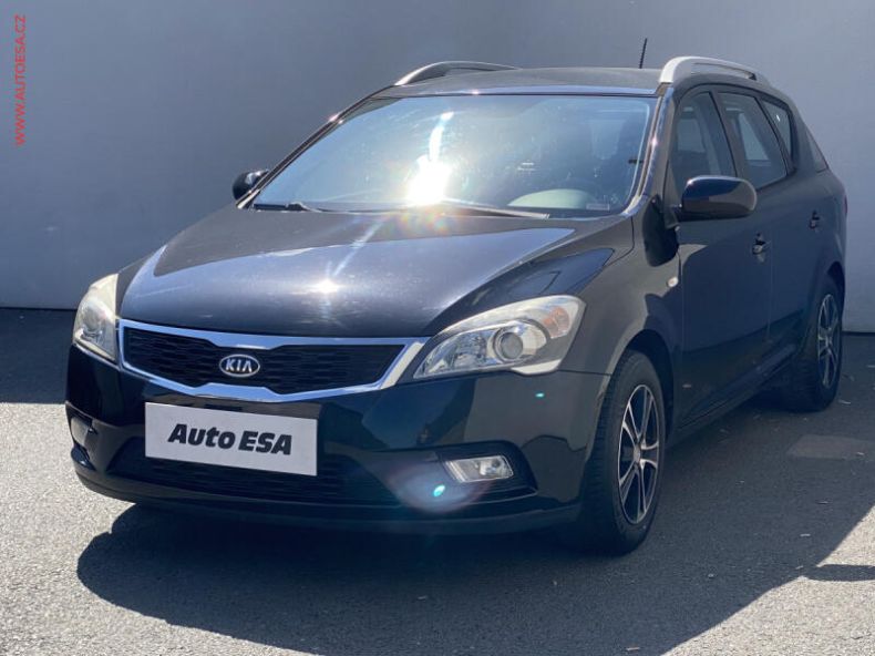 Kia Cee'd - hlavní fotka