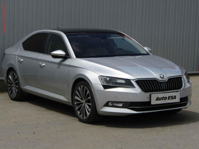 Škoda Superb - hlavní foto