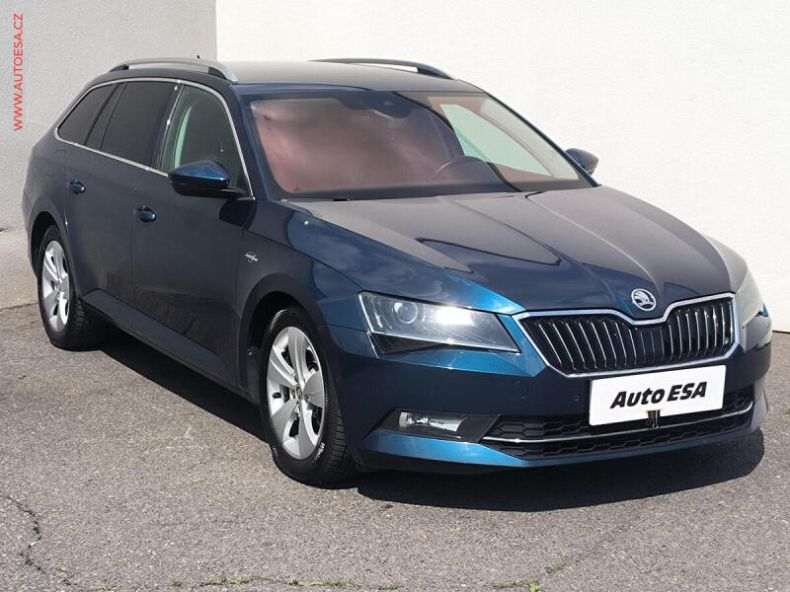 Škoda Superb - hlavní foto