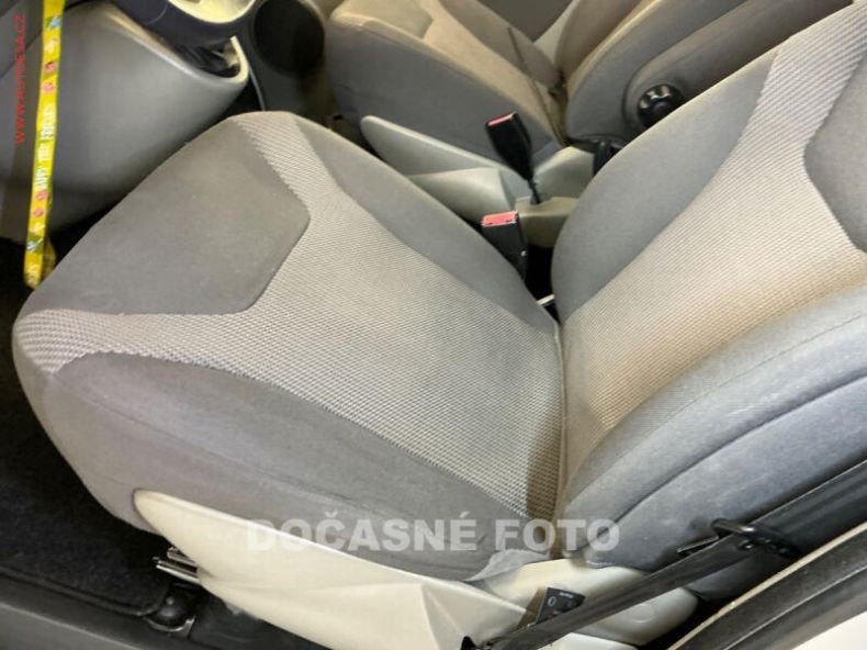 Opel Vivaro - hlavní fotka