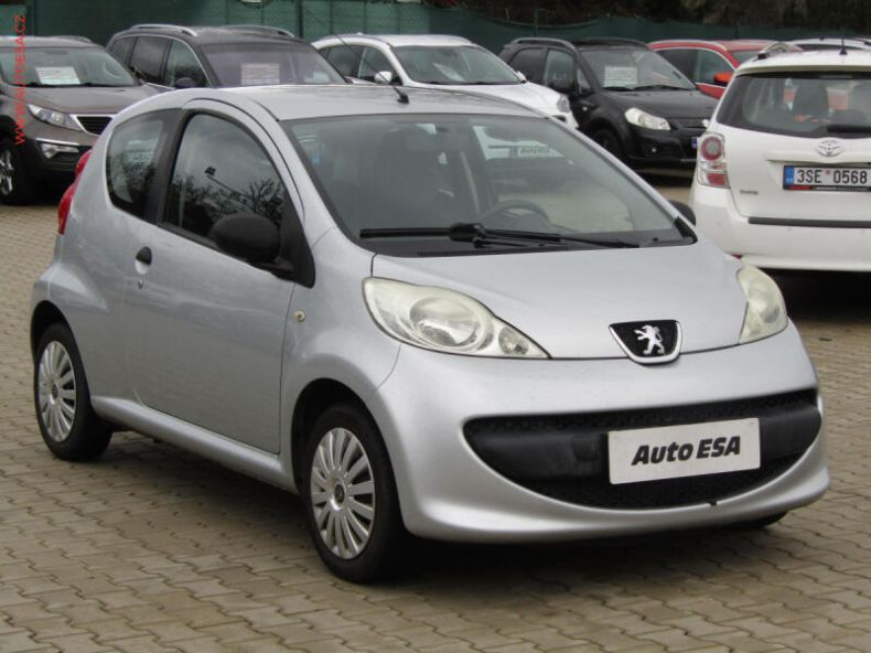 Peugeot 107 - hlavní foto