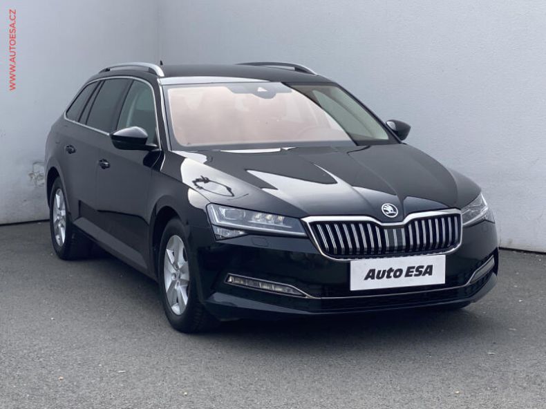 Škoda Superb - hlavní foto