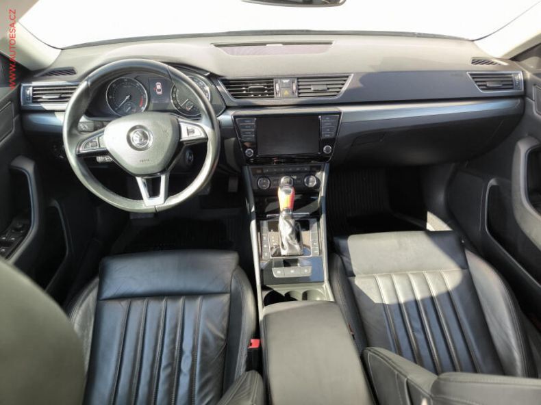 Škoda Superb - hlavní fotka