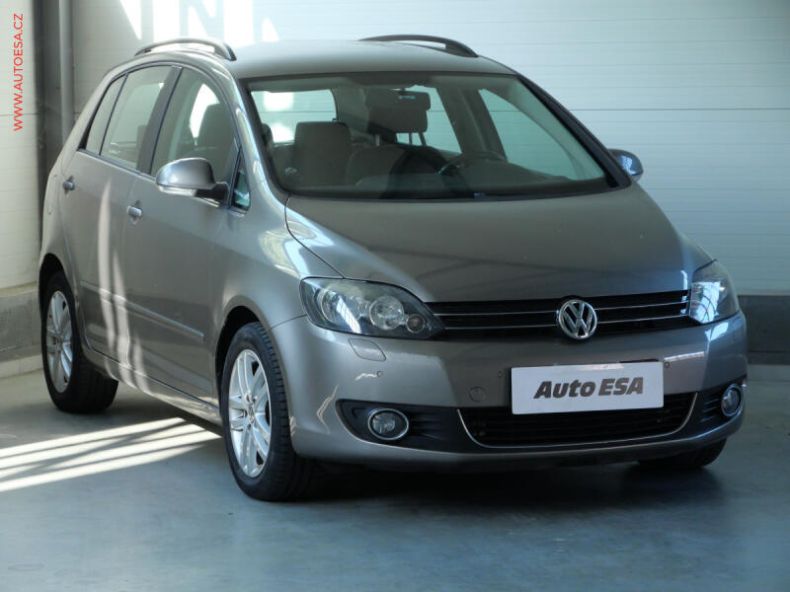 Volkswagen Golf - hlavní foto