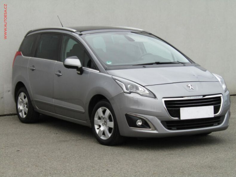 Peugeot 5008 - hlavní foto