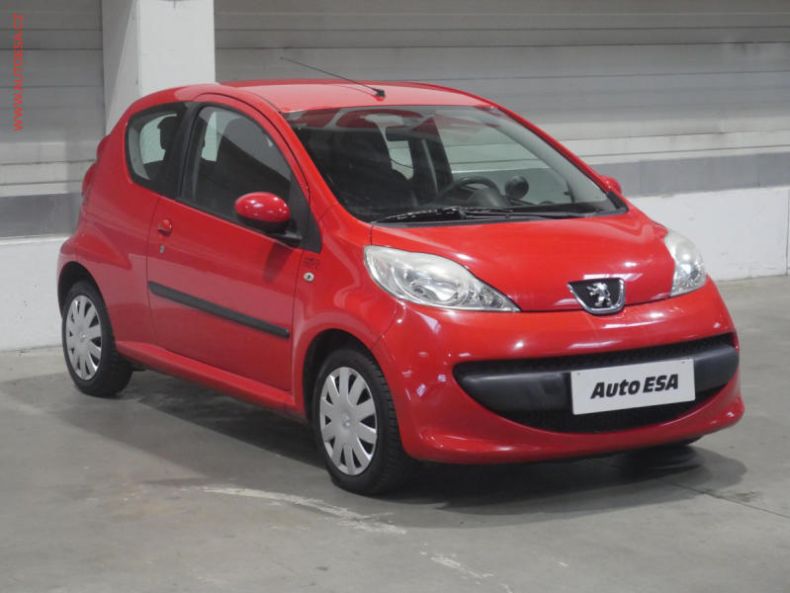 Peugeot 107 - hlavní foto