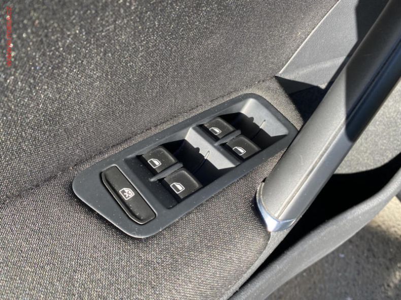 Volkswagen Golf - hlavní fotka