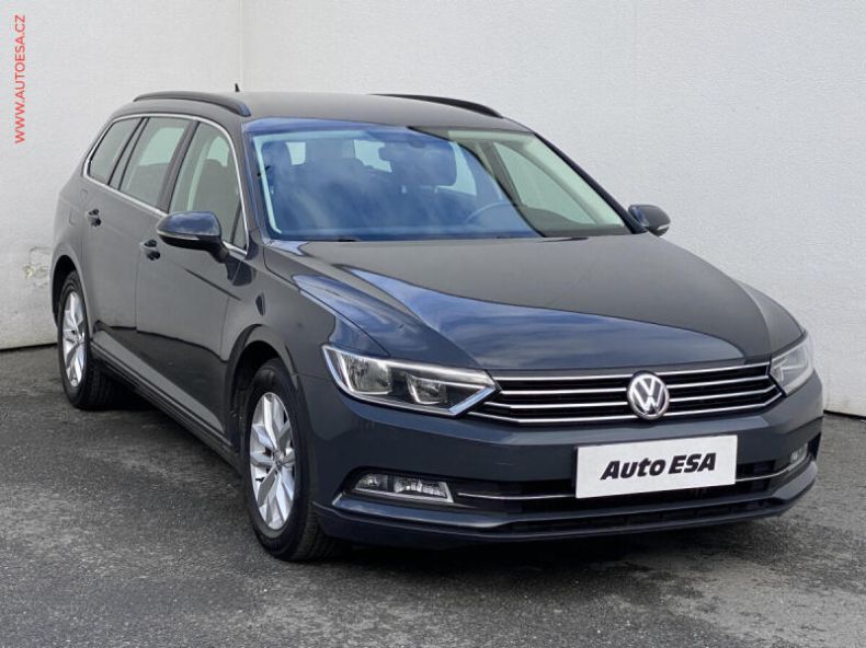 Volkswagen Passat - hlavní foto