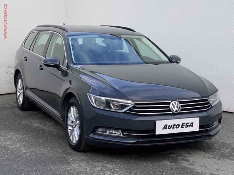 Volkswagen Passat - hlavní foto