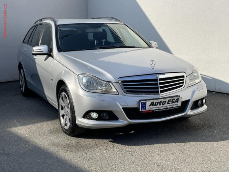 Mercedes Třída C - hlavní foto