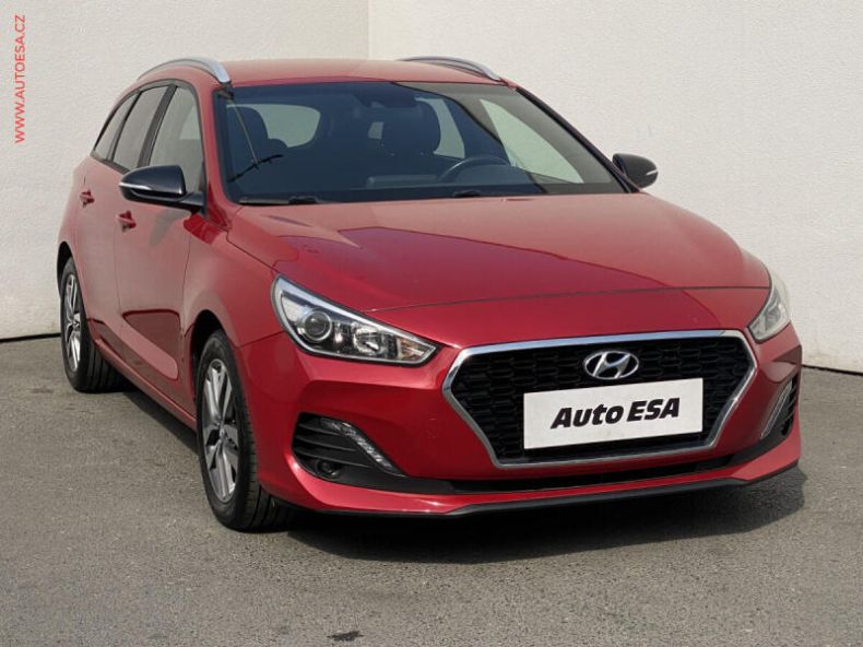 Hyundai i30 - hlavní fotka