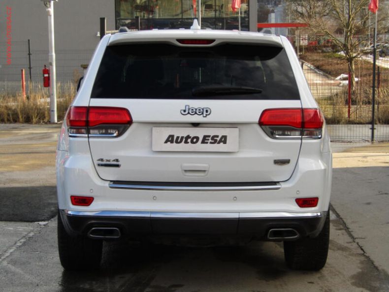 Jeep Grand Cherokee - hlavní fotka