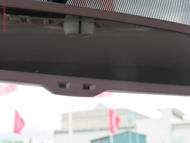 Volkswagen Touran - hlavní fotka