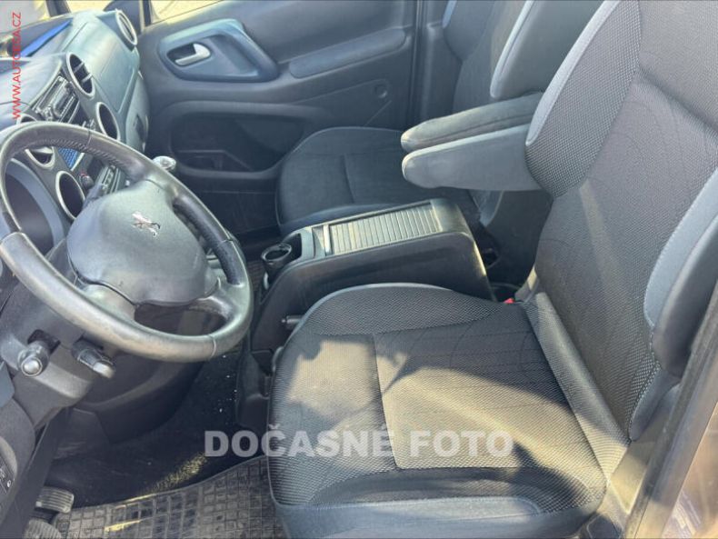 Peugeot Partner - hlavní fotka