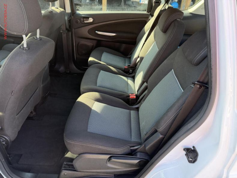 Ford S-MAX - hlavní fotka