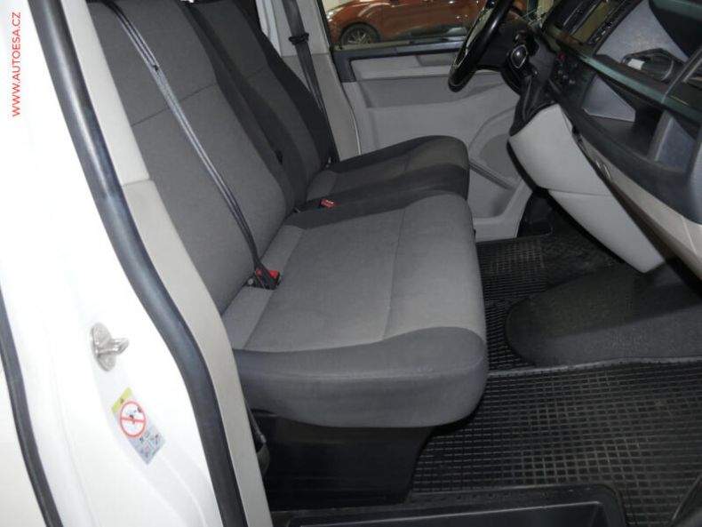 Volkswagen Transporter - hlavní fotka
