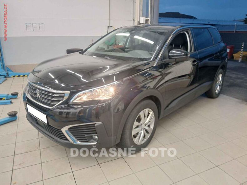 Peugeot 5008 - hlavní foto