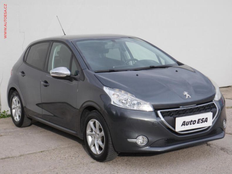 Peugeot 208 - hlavní foto