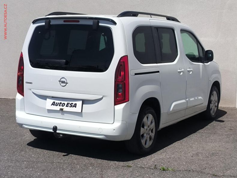 Opel Combo - hlavní fotka