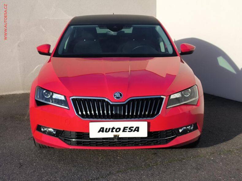 Škoda Superb - hlavní fotka