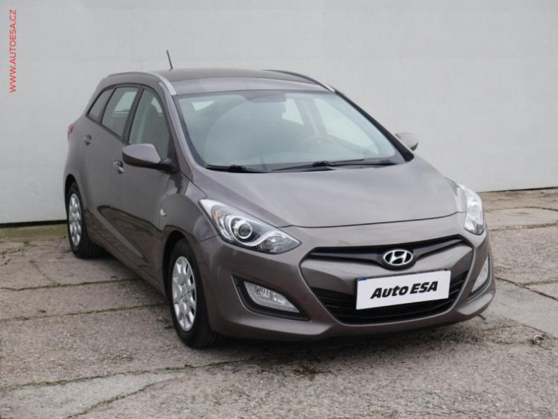 Hyundai i30 - hlavní foto