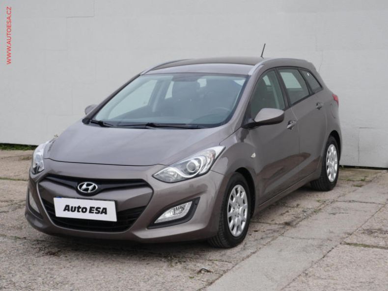 Hyundai i30 - hlavní fotka