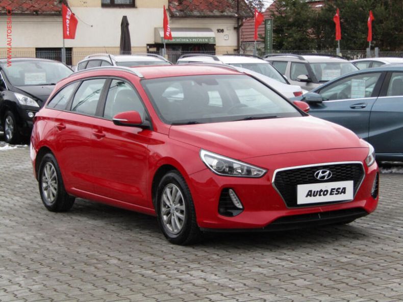 Hyundai i30 - hlavní foto