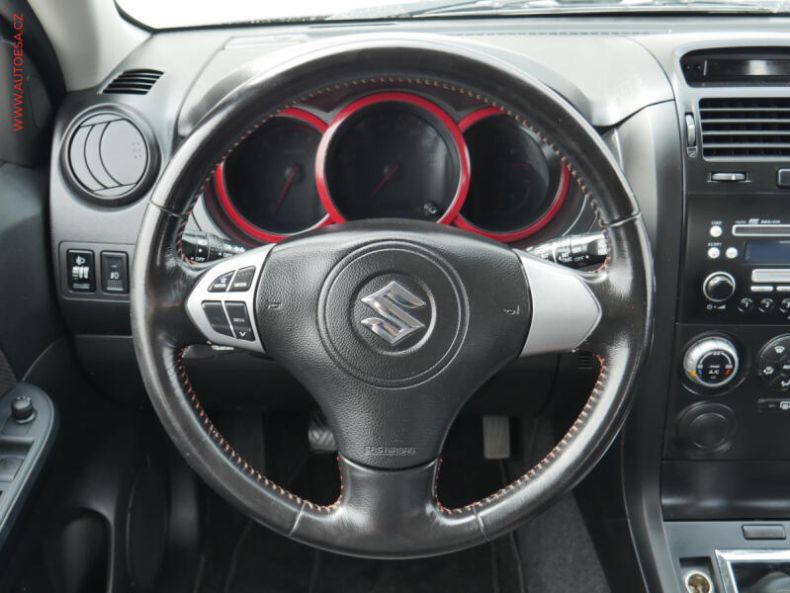 Suzuki Grand Vitara - hlavní fotka