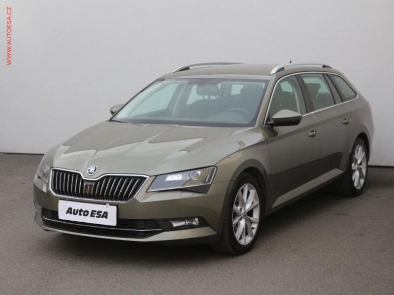 Škoda Superb - hlavní fotka