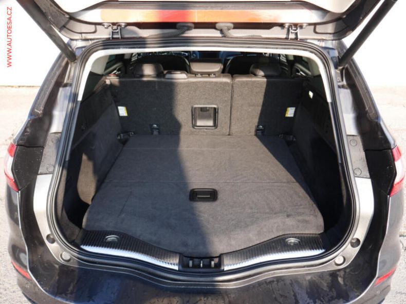 Ford Mondeo - hlavní fotka