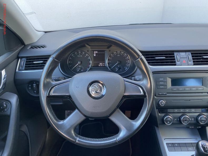 Škoda Octavia - hlavní fotka