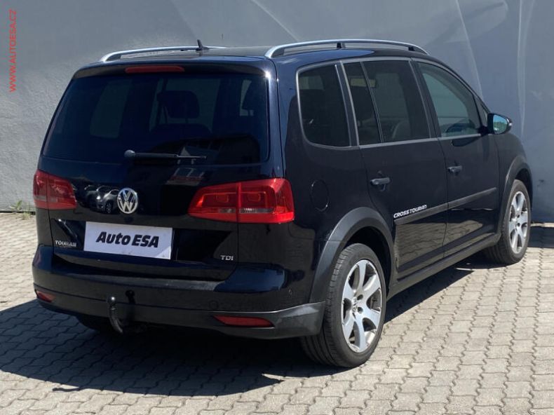 Volkswagen Touran - hlavní fotka