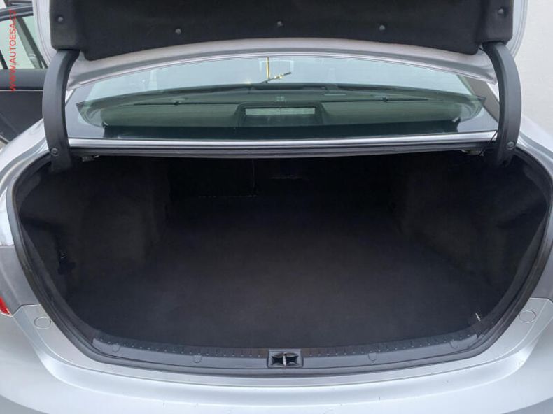 Toyota Avensis - hlavní fotka