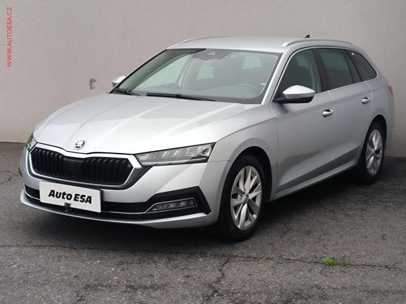 Škoda Octavia - hlavní fotka